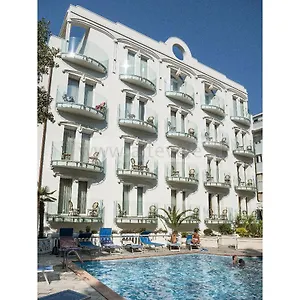 4* Hotel Ambassador